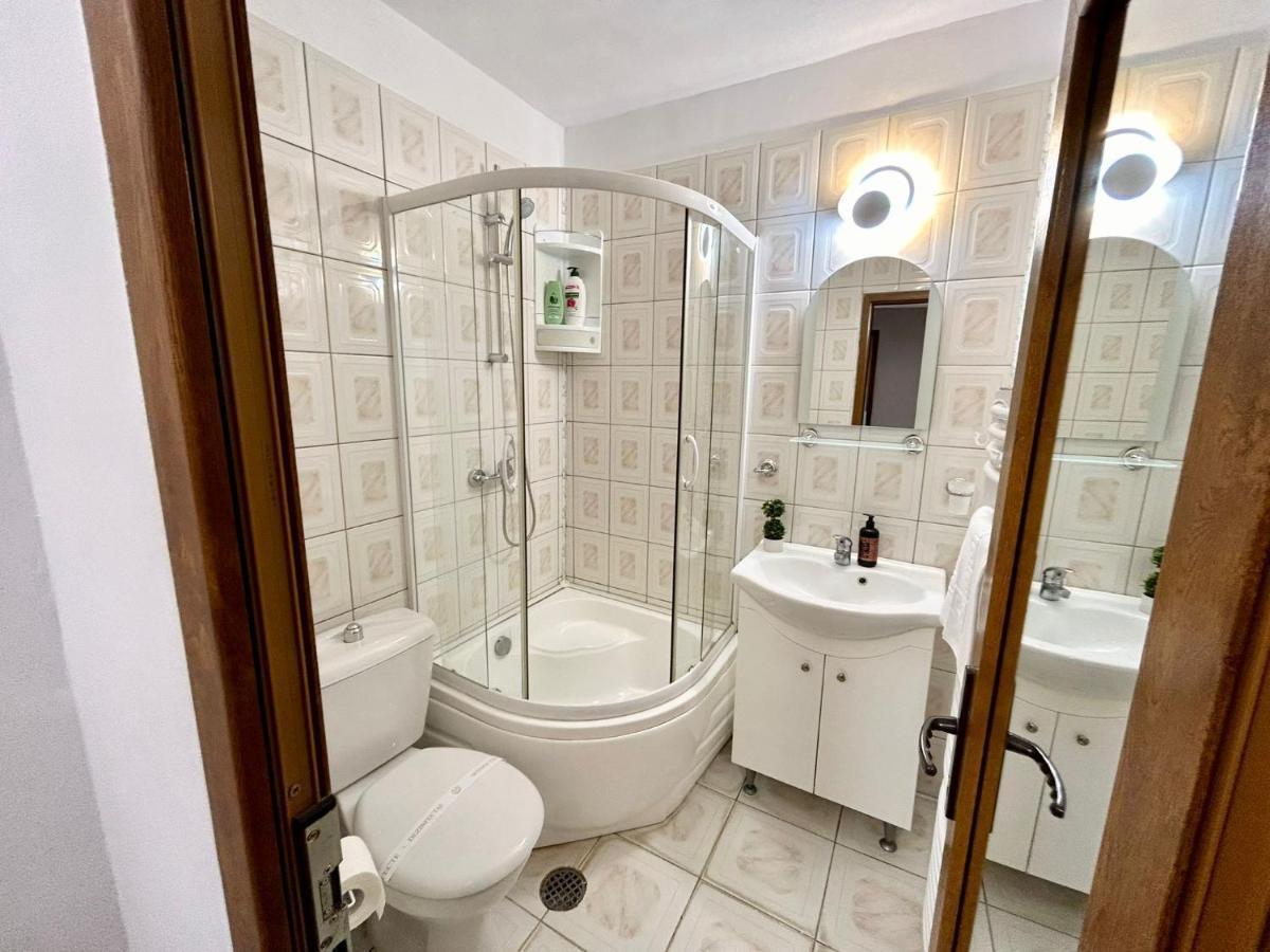 Jad - Familiy 4 Rooms Apartment - Near Forest - Racadau Braşov Dış mekan fotoğraf